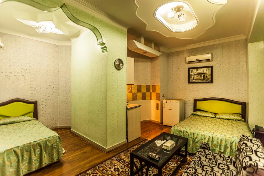 اتاق سه تخت هتل سعدی تهران